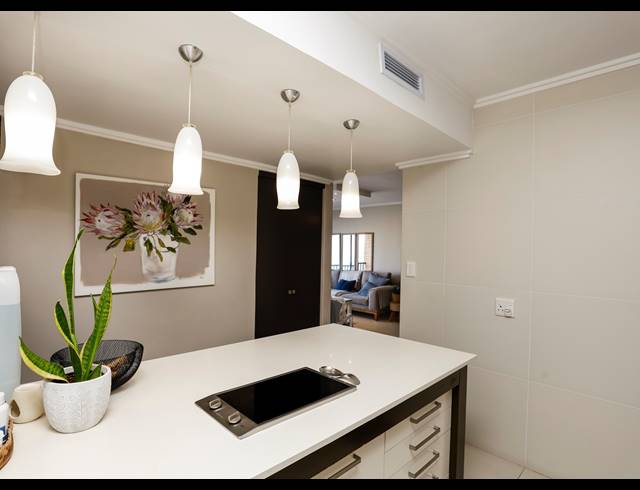 2 BEDROOM APARTMENT FOR SALE IN UMHLANGA CENTRAL